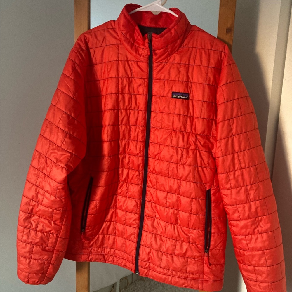 Orange Nano Puff Patagonia Jacket, GREAT condition. Used but kept care of well!